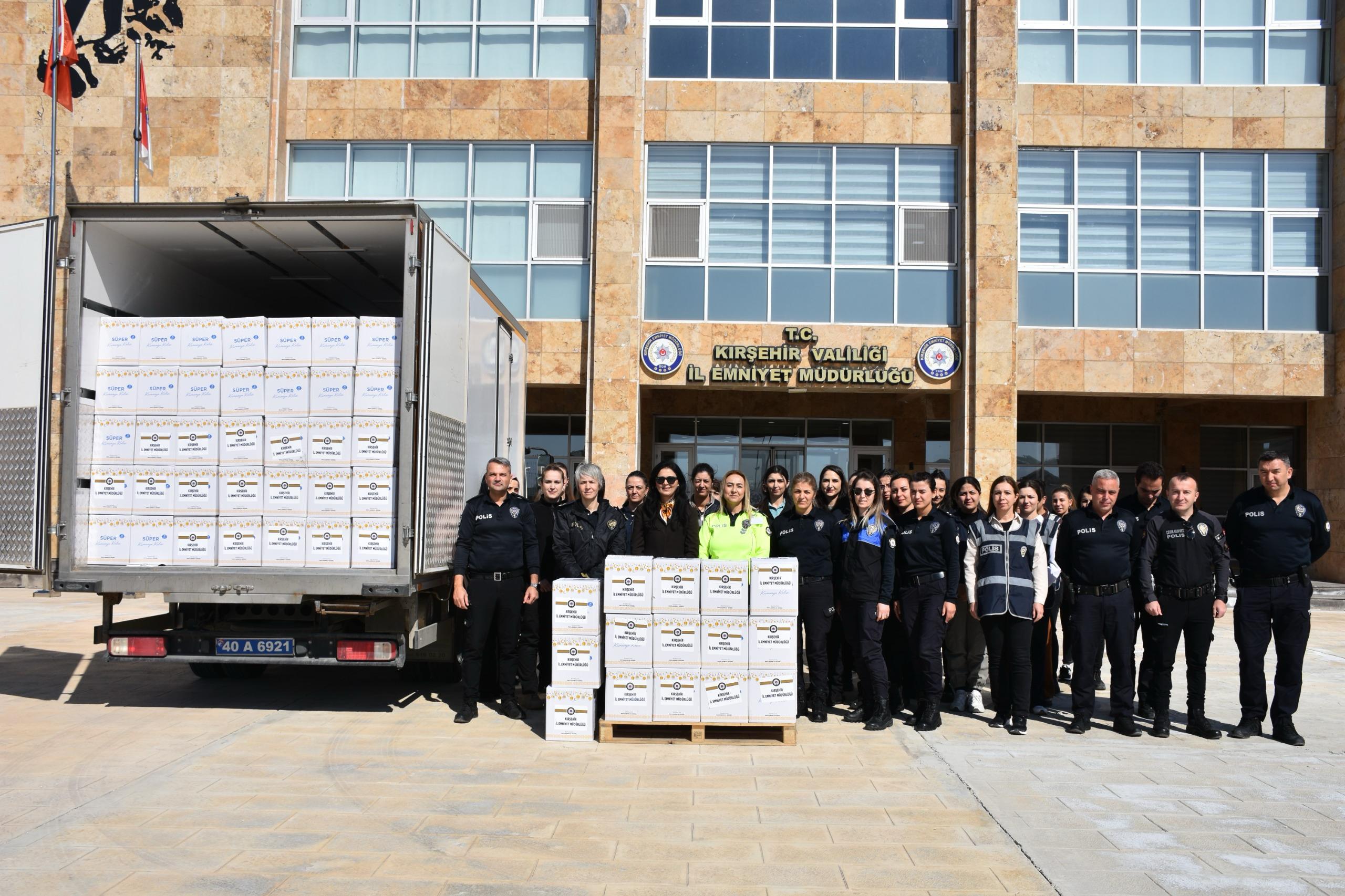 Kırşehir Polisi Hem Güvenliği Sağladı Hem Sofraları Bereketlendirdi 2