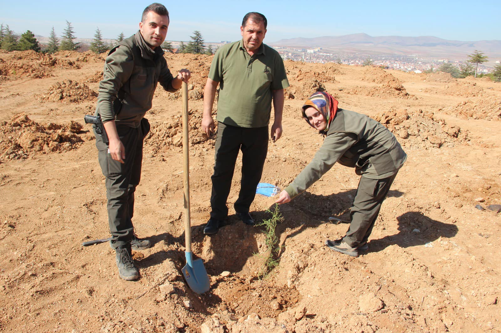 Kırşehir'de Gençler, Yeşil Alanları Geleceğe Taşıdı4