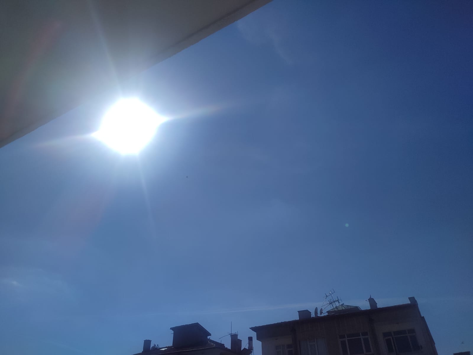 Kırşehir'de Gündüz Sıcaklıkları Yazı Aratmıyor