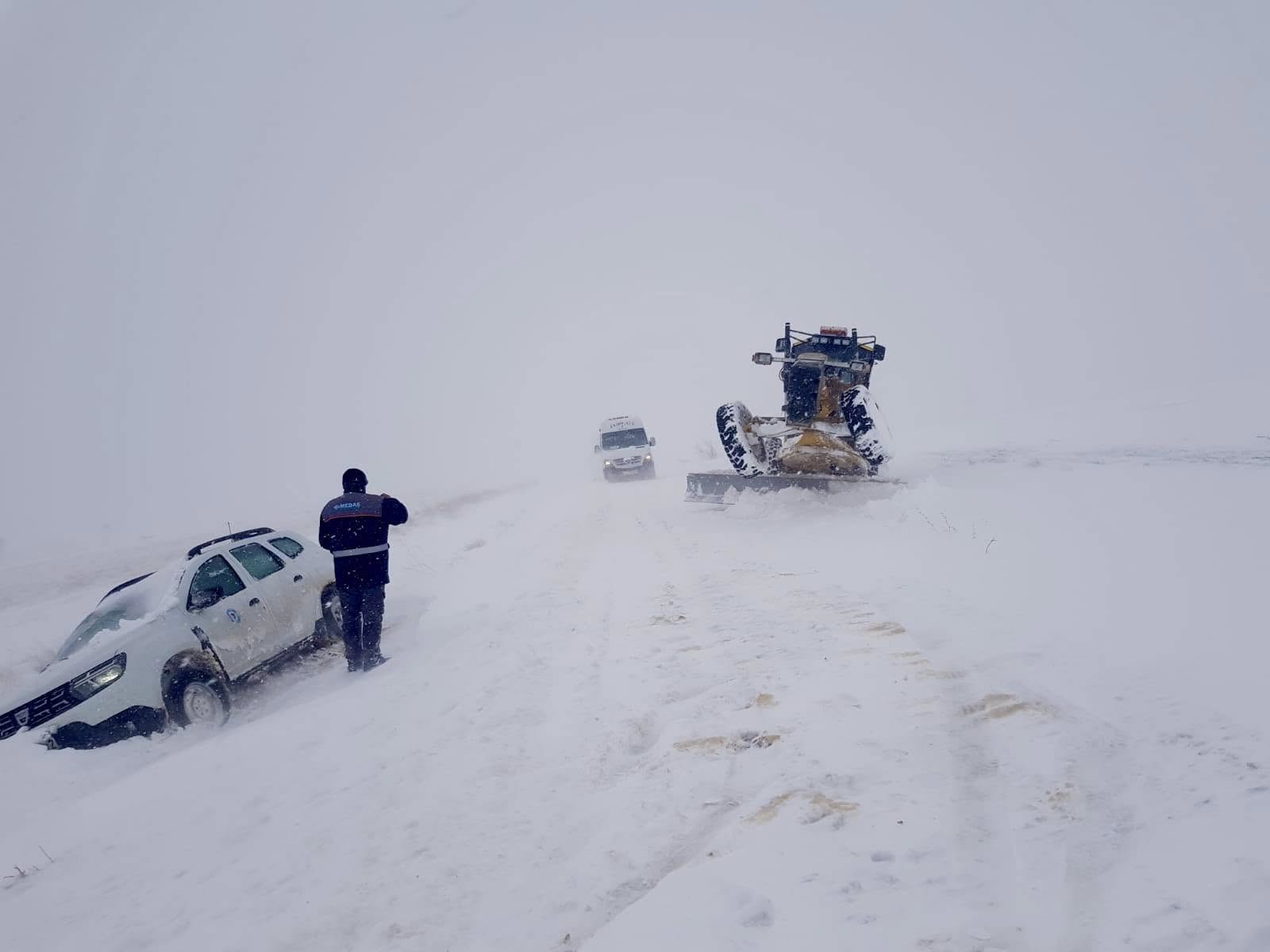 Kırşehir’de Yolda Kalanlara Destek! 3