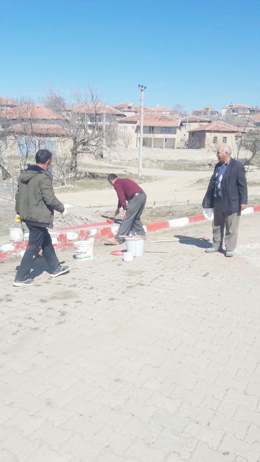 Köy Meydanı Yepyeni Görünümüyle Halkın Hizmetinde