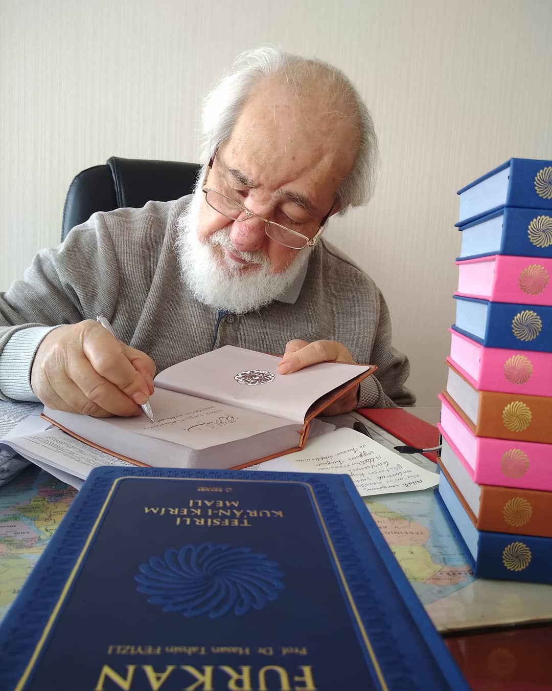 Prof. Dr. Hasan Tahsin Feyizli1