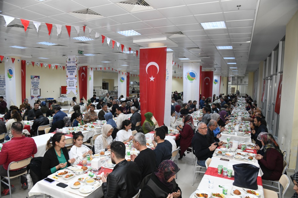 Üniversite Personeli Iftarda Buluştu3