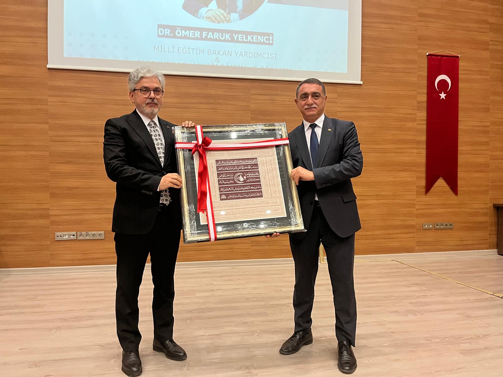 Bakan Yardımcısı Yelkenci, Kırşehir’de Konferans Verdi (5)