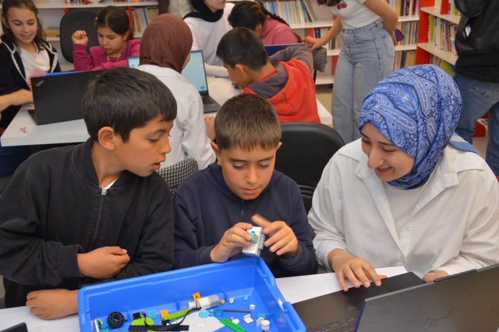 Bilim İletişimi Ofisi Ilk Etkinliğini Yaptı, Minikler Bilimle Buluştu1