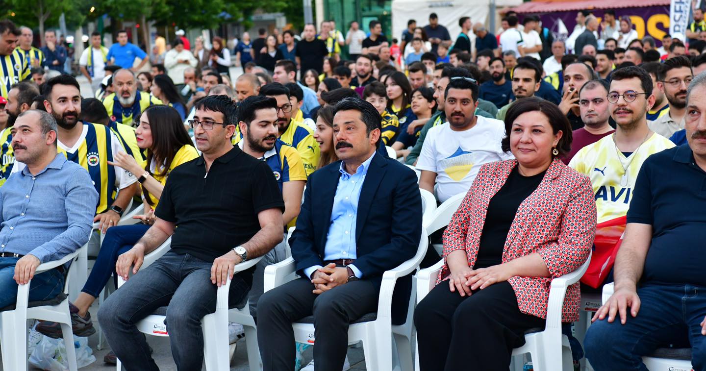 Cacabey Meydanı’nda Şampiyonluk Heyecanı Yaşandı6