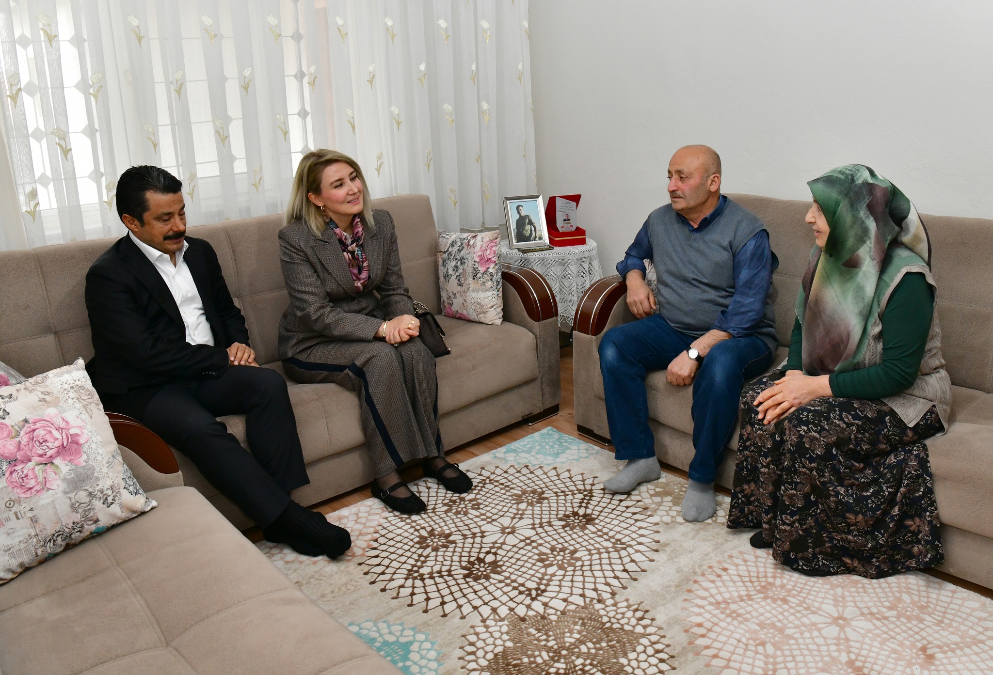 Demiryürek, Anneler Günü’nde Yalnız Bırakmadı2
