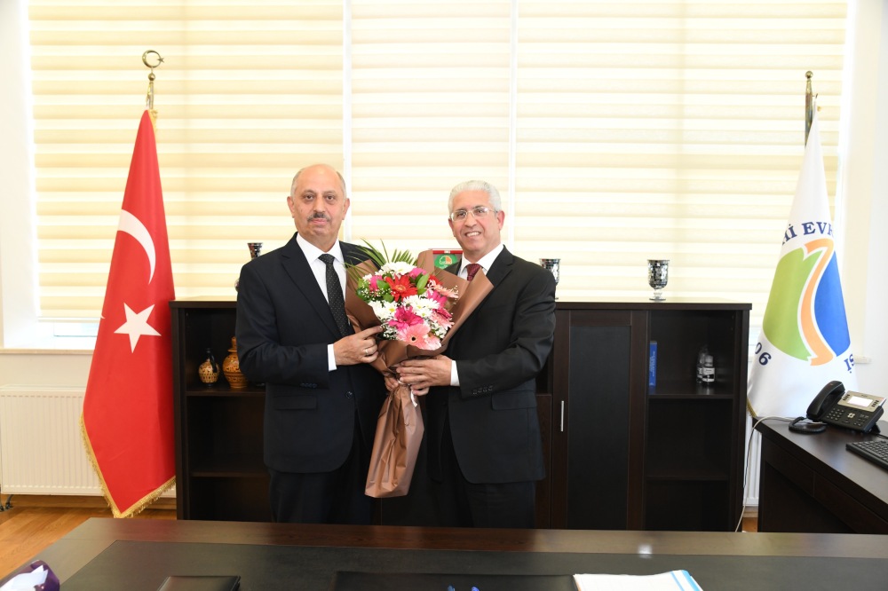 Eğitim Fakültesi Dekanlığı’na 10 Yıl Sonra Yeni Isim2