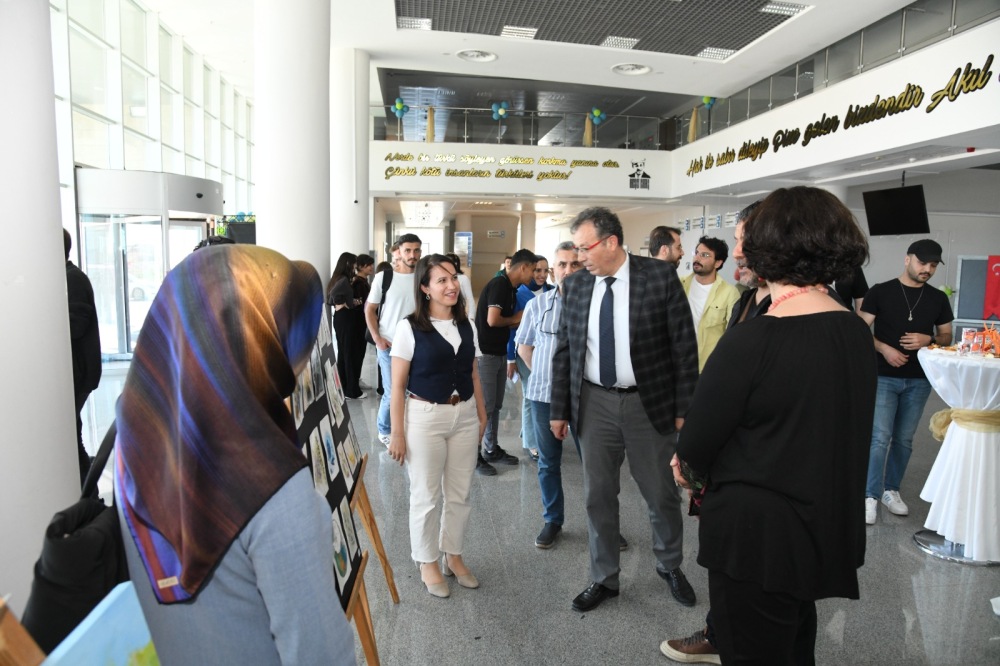 Genç Kal Resim Sergisi Sanatseverlerle Buluştu (3)