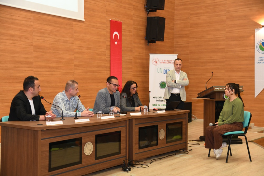 Kaeü’de Sağlık Kariyerine Işık Tutan Buluşma5