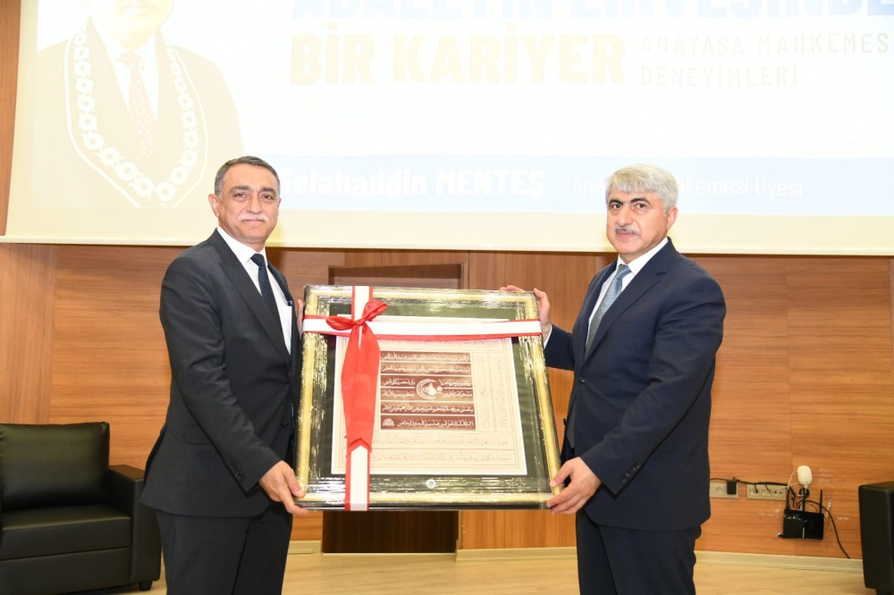 Kampüste Adalet Konuşuldu, Menteş Öğrencilerle Buluştu11