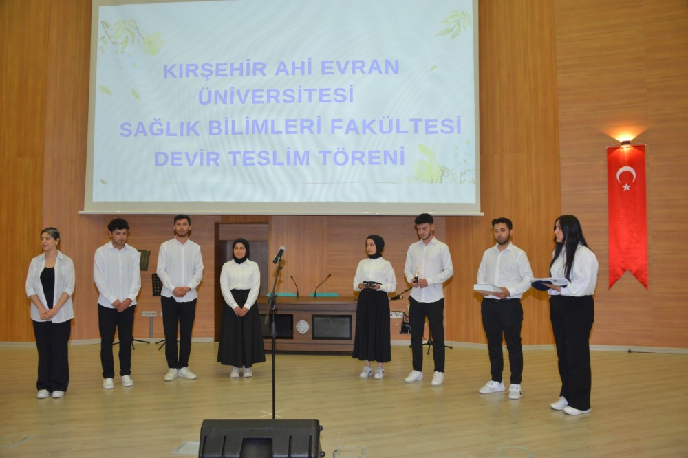 Kırşehir Ahi Evran Üniversitesi’nde Hemşireler Günü Coşkusu8