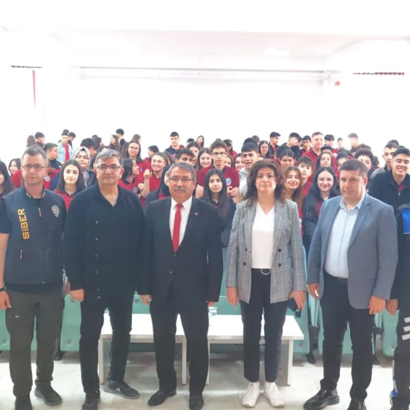 Kırşehir Polisi Dijital Tehlikelere Karşı Alarmda 5