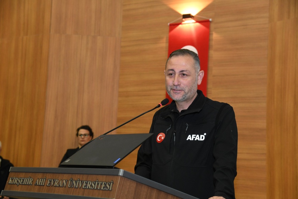 Kırşehir’de Deprem Gerçeği Konuşuldu, Gönüllülük Ve Hazırlık Vurgusu Yapıldı1