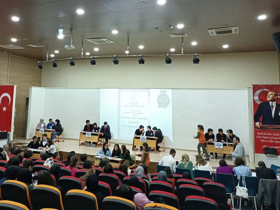 Kırşehir’de Genç Zihinler Yarıştı, Finalde Nefesler Tutuldu1