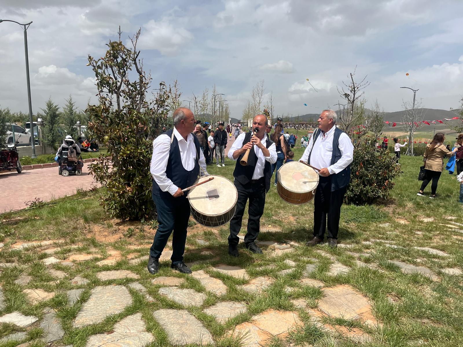 Kırşehir’de Hıdırellez Ateşi Yandı, Binlerce Kişi Baharı Karşıladı (11)