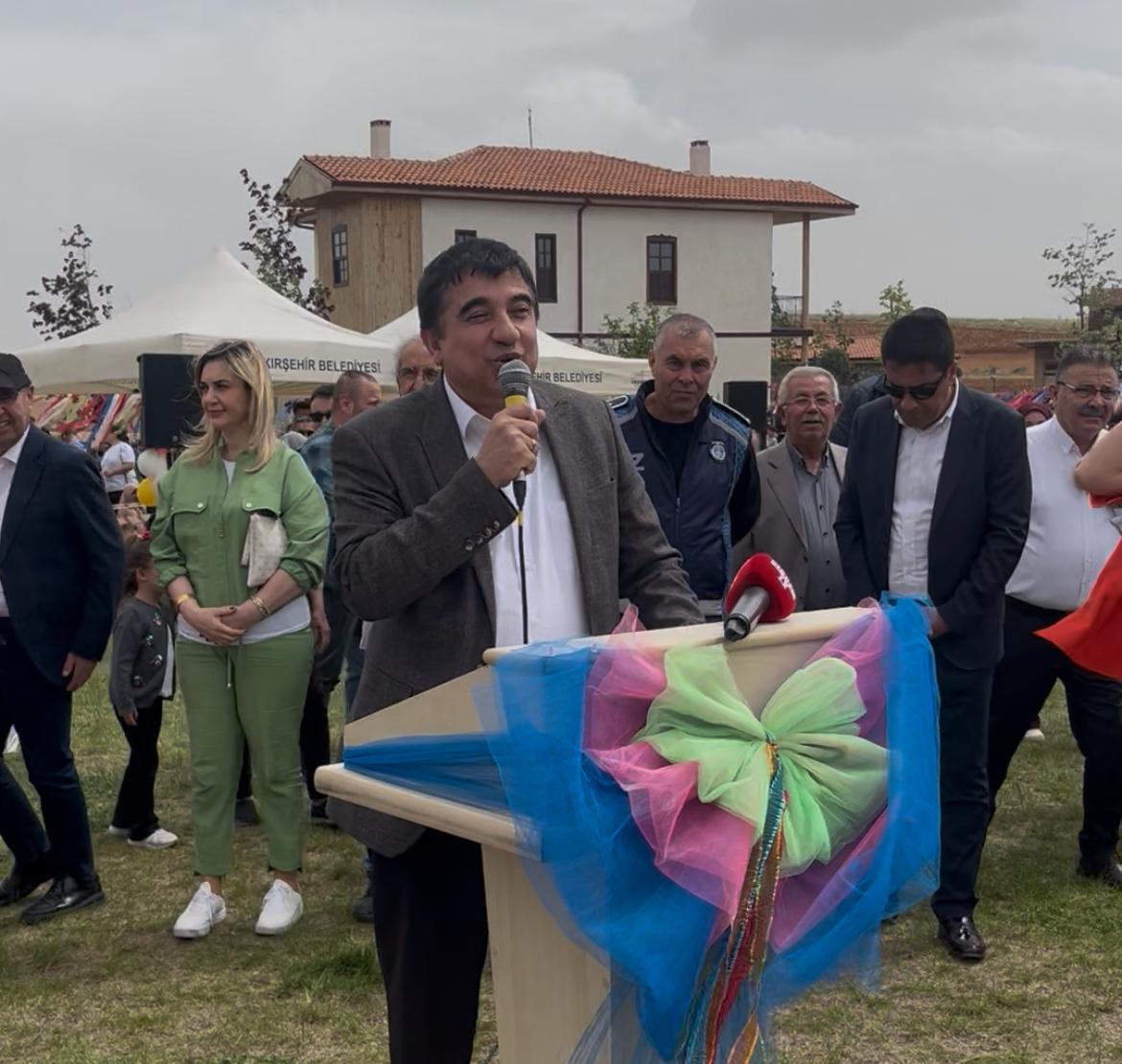 Kırşehir’de Hıdırellez Ateşi Yandı, Binlerce Kişi Baharı Karşıladı (4)