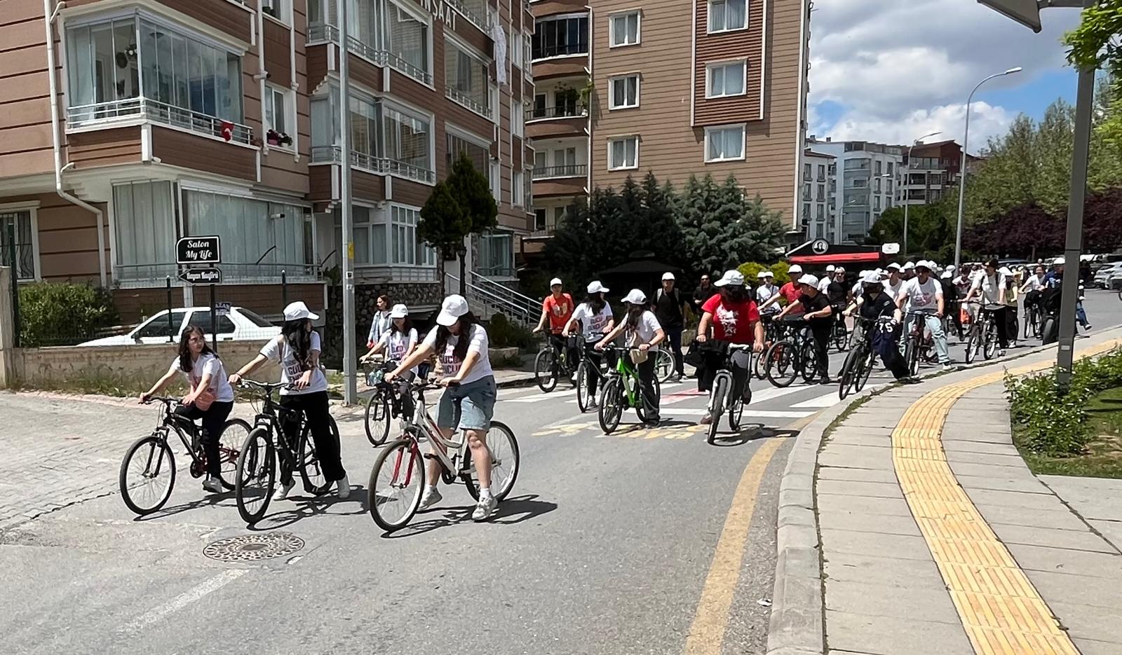 Sağlıklı Gelecek Için Yürüdüler (3)