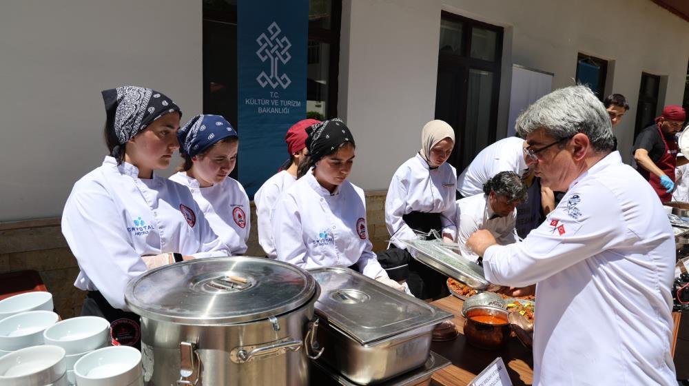 Yöresel Lezzetler Türk Mutfağı Haftası’na ’Ahi Çorbası’ Damga Vurdu2