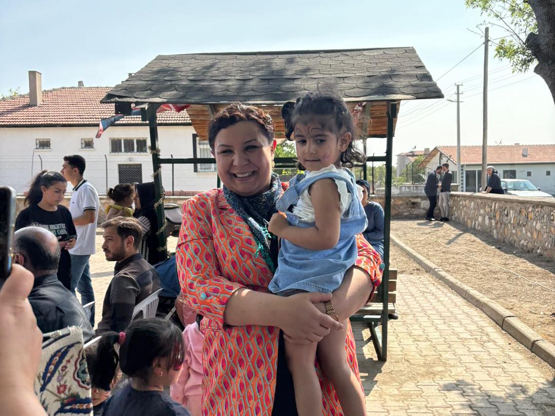 Bayram Sevinci Sokaklara Taştı, Minikler Için Renkli Etkinlik4