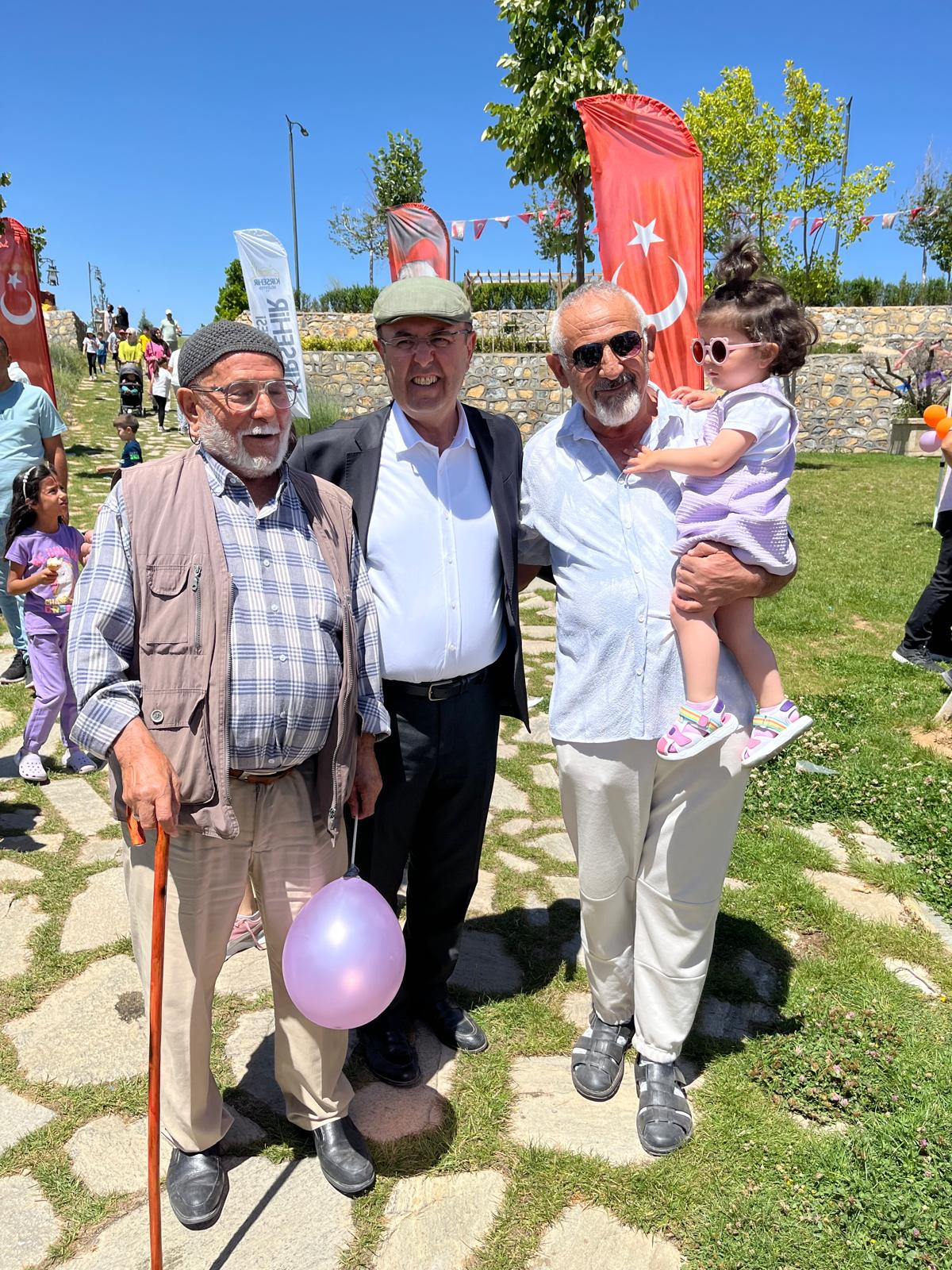 Bozkırın Ortasında Renkli Şenlik (5)