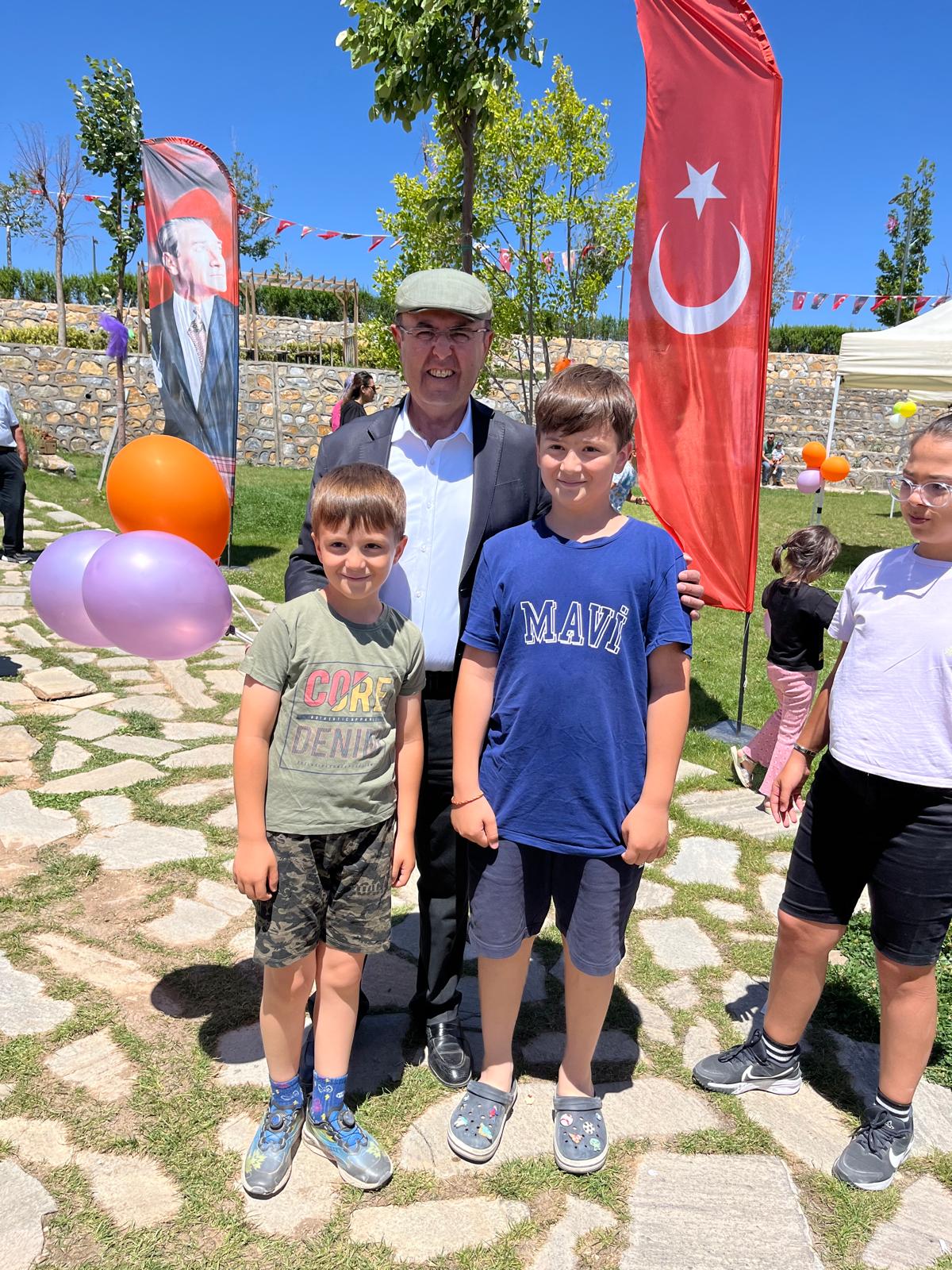 Bozkırın Ortasında Renkli Şenlik (6)
