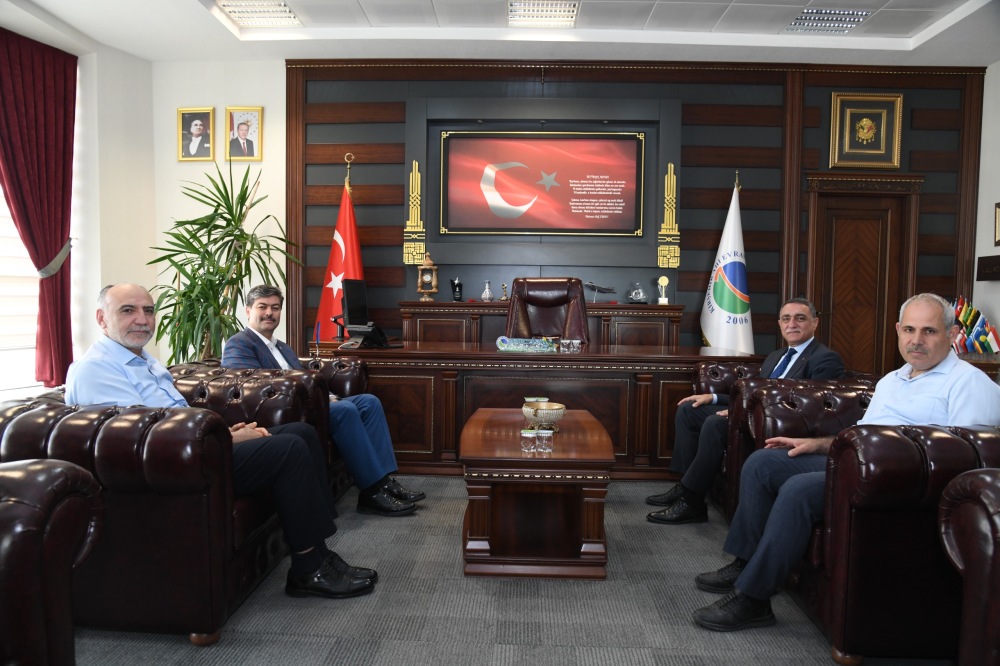 Erkan, Kaeü'de Bilim Ve Sağlık Yatırımlarını Inceledi4