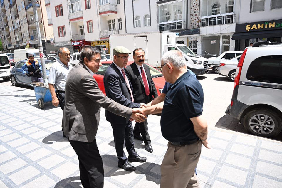 Esnaf Ve Vatandaşlarla Bir Araya Geldiler, Gündemi Değerlendirdiler3