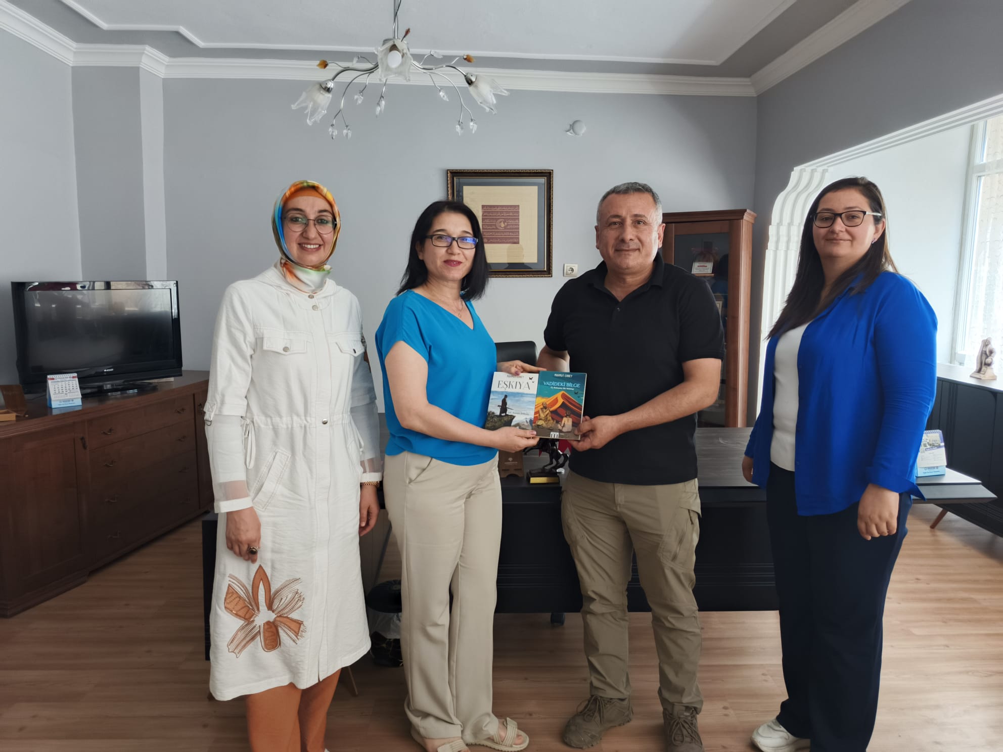 Kırşehir’de Bilim Ve Edebiyat Aynı Kalemden Çıktı!