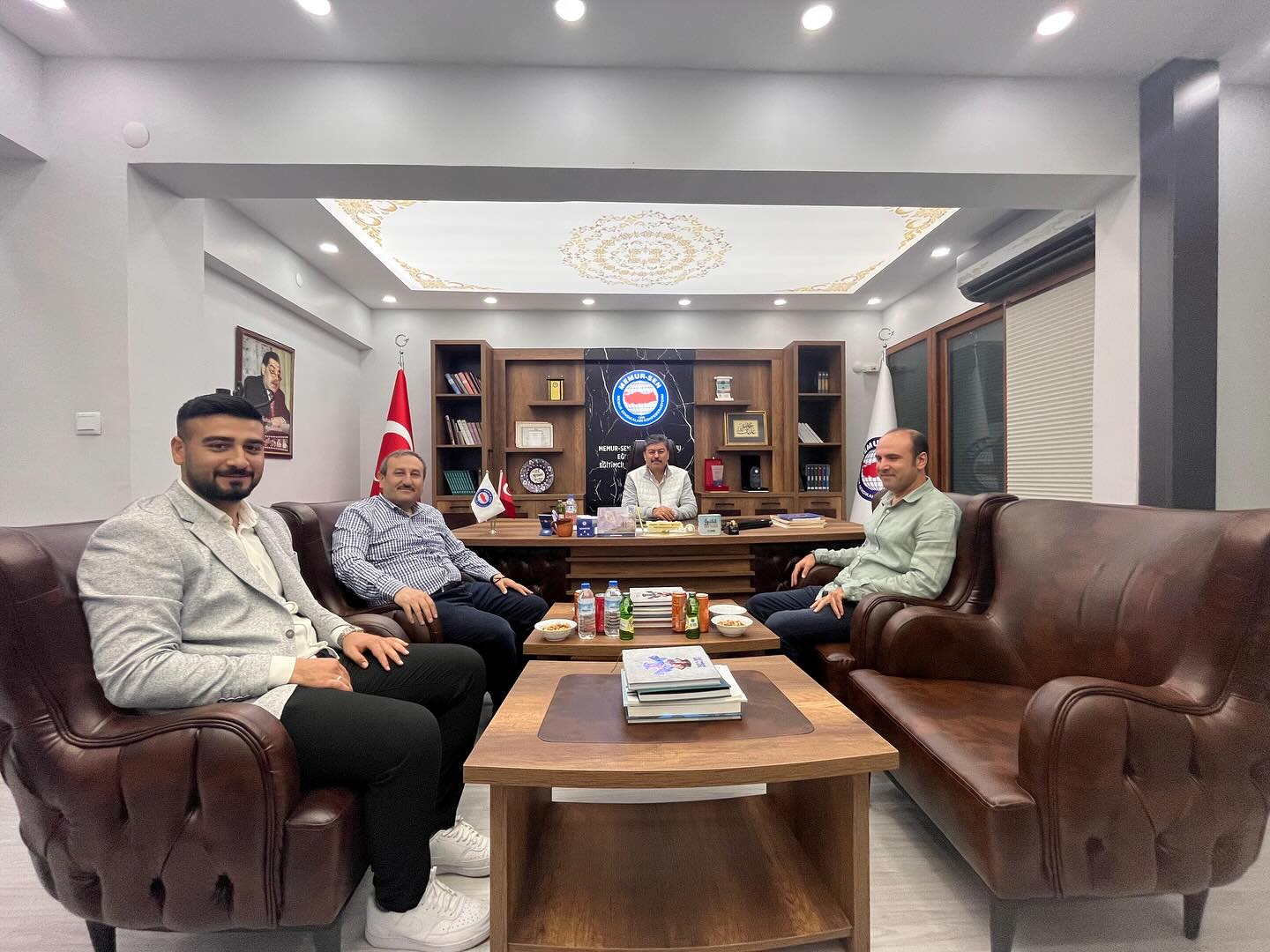 Milletvekili Erkan Acılı Aileleri Yalnız Bırakmadı