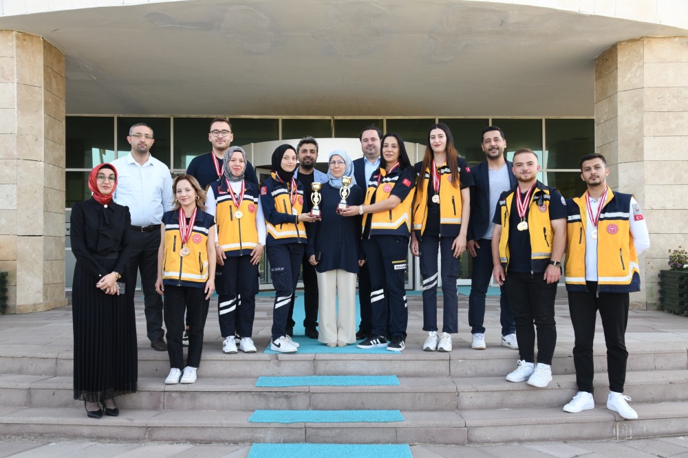 Rektör Karahocagil, Başarılı Öğrencileri Ağırladı6