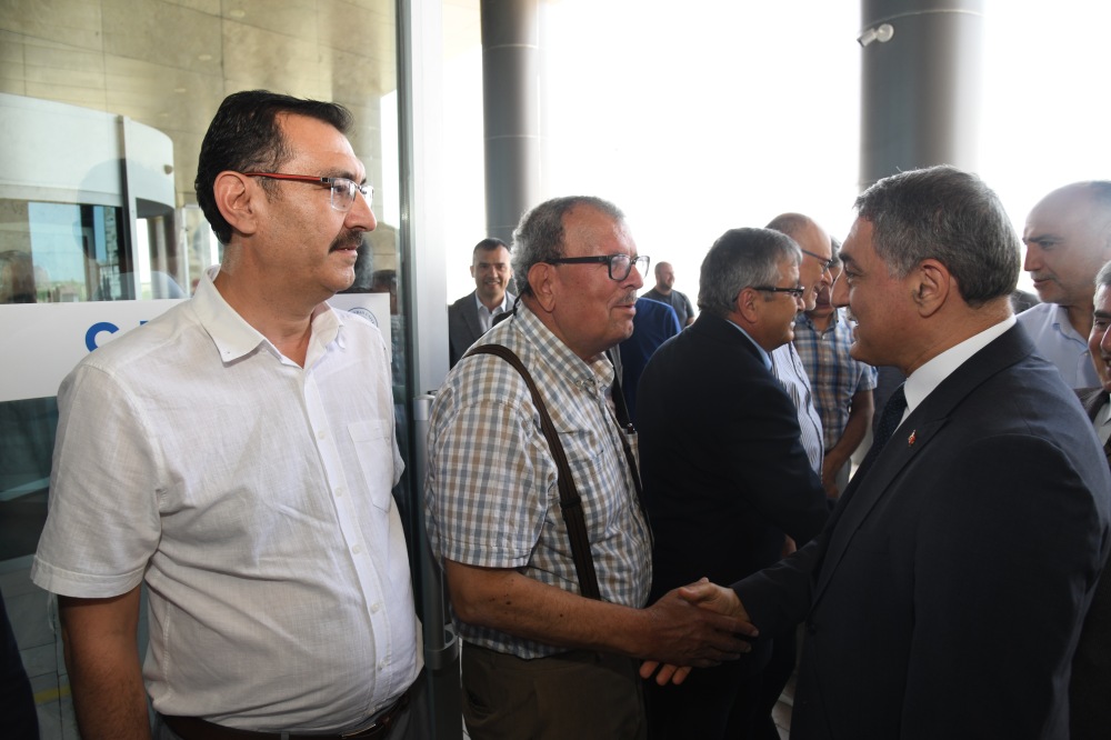 Rektör Karahocagil, Personelle Bayramlaştı1