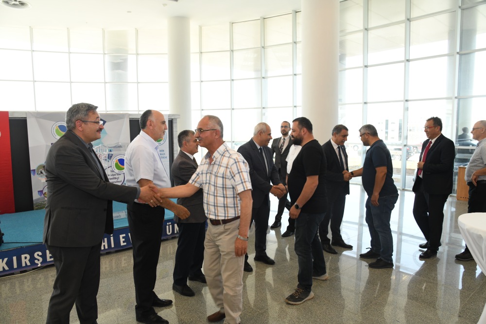 Rektör Karahocagil, Personelle Bayramlaştı3