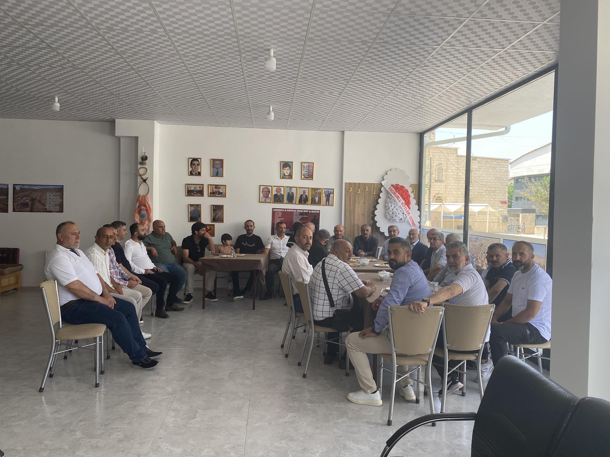 Yağmurlulardan Birlik Ve Beraberlik Mesajı