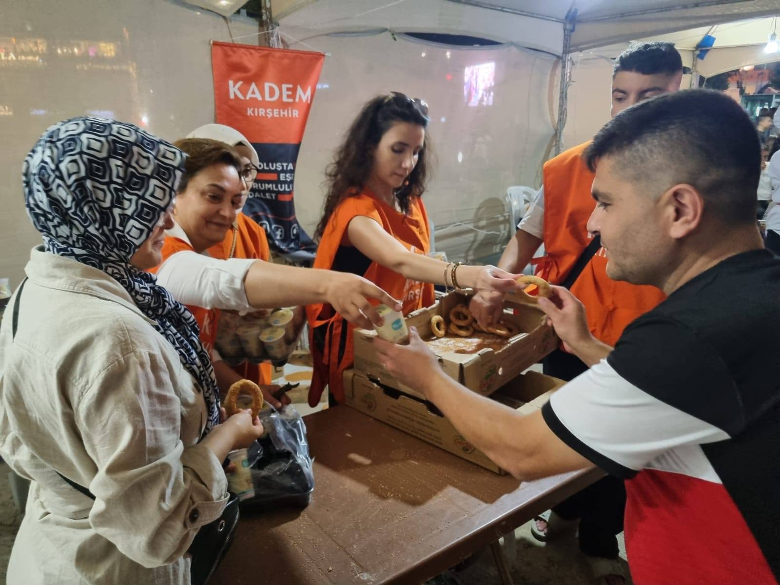 15 Temmuz Gecesi Cacabey’de Kurumlar Stantlarıyla Sahadaydı (1)