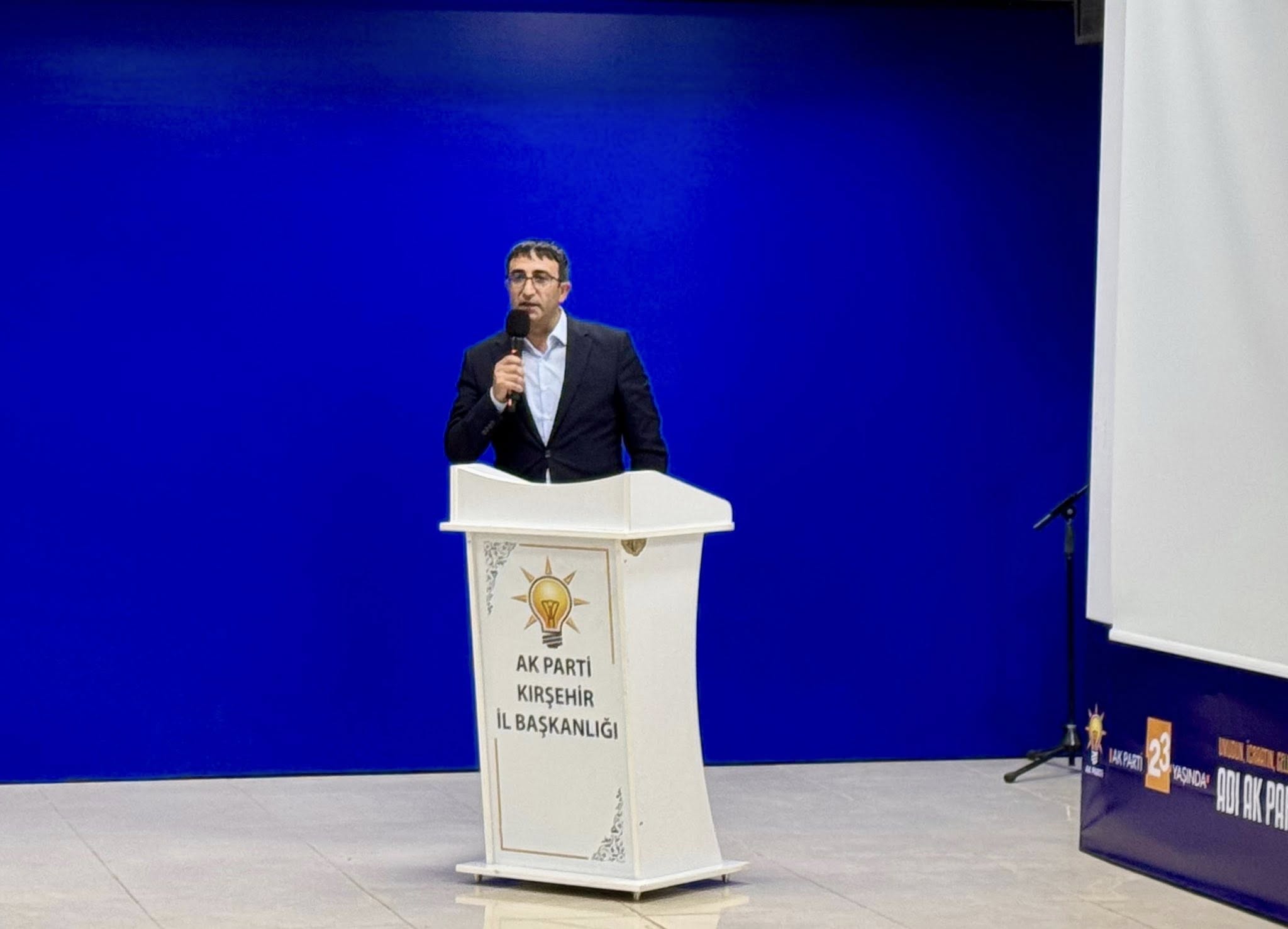 Ak Parti’de Birlik Ve Istişare Vurgusu8
