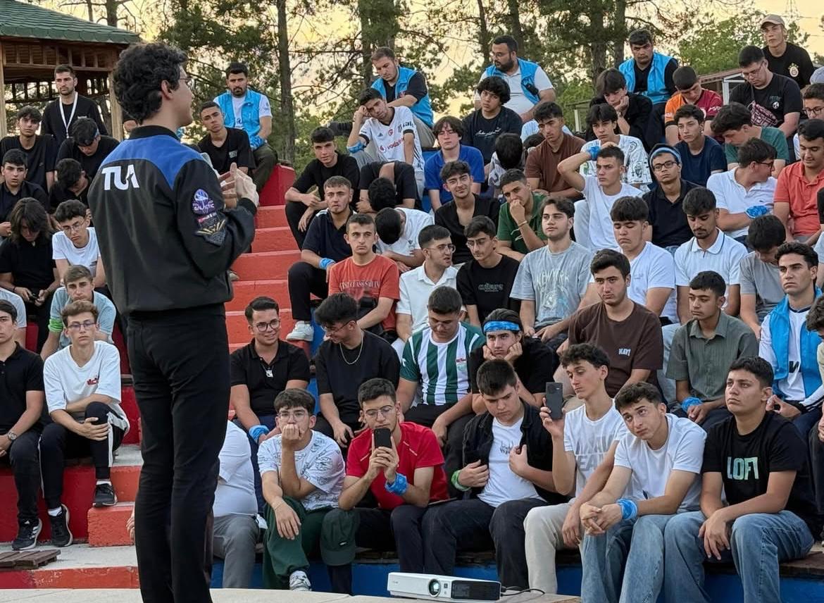Astronot Atasever Kırşehir’de Gençlerle Geleceği Konuştu (2)