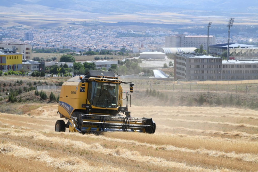 Bayraktar 2000 Ile Kırşehir’de Kuraklık Engeli Aşılıyor