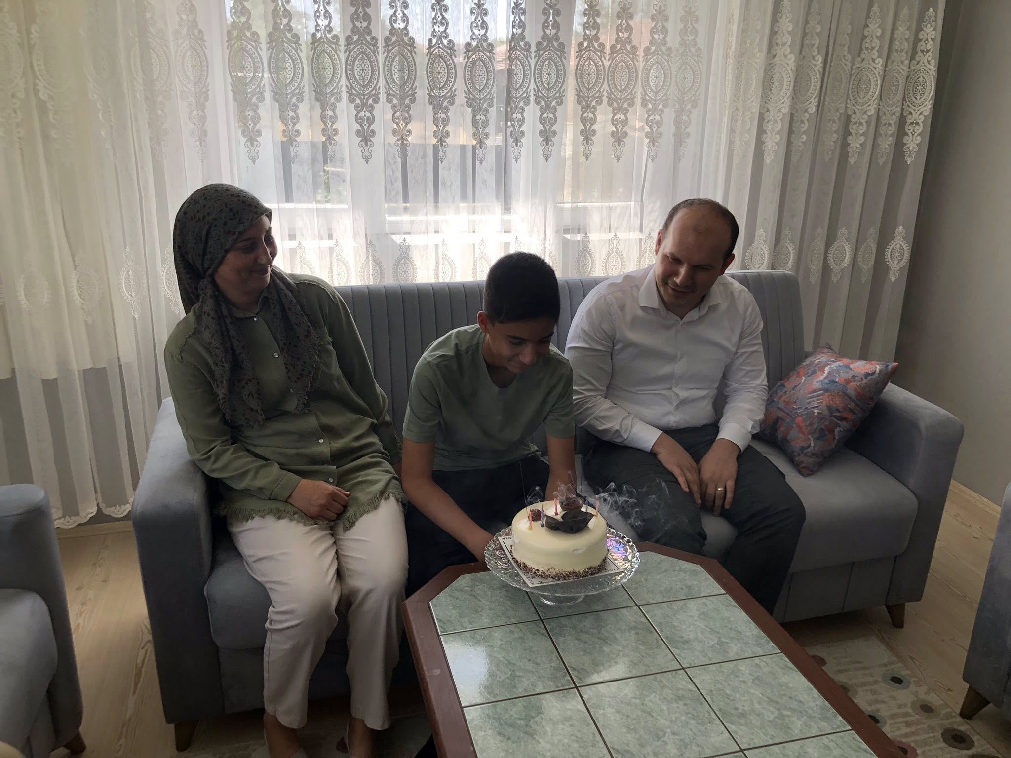 Bayram, Özel Gününde Yalnız Bırakmadı1
