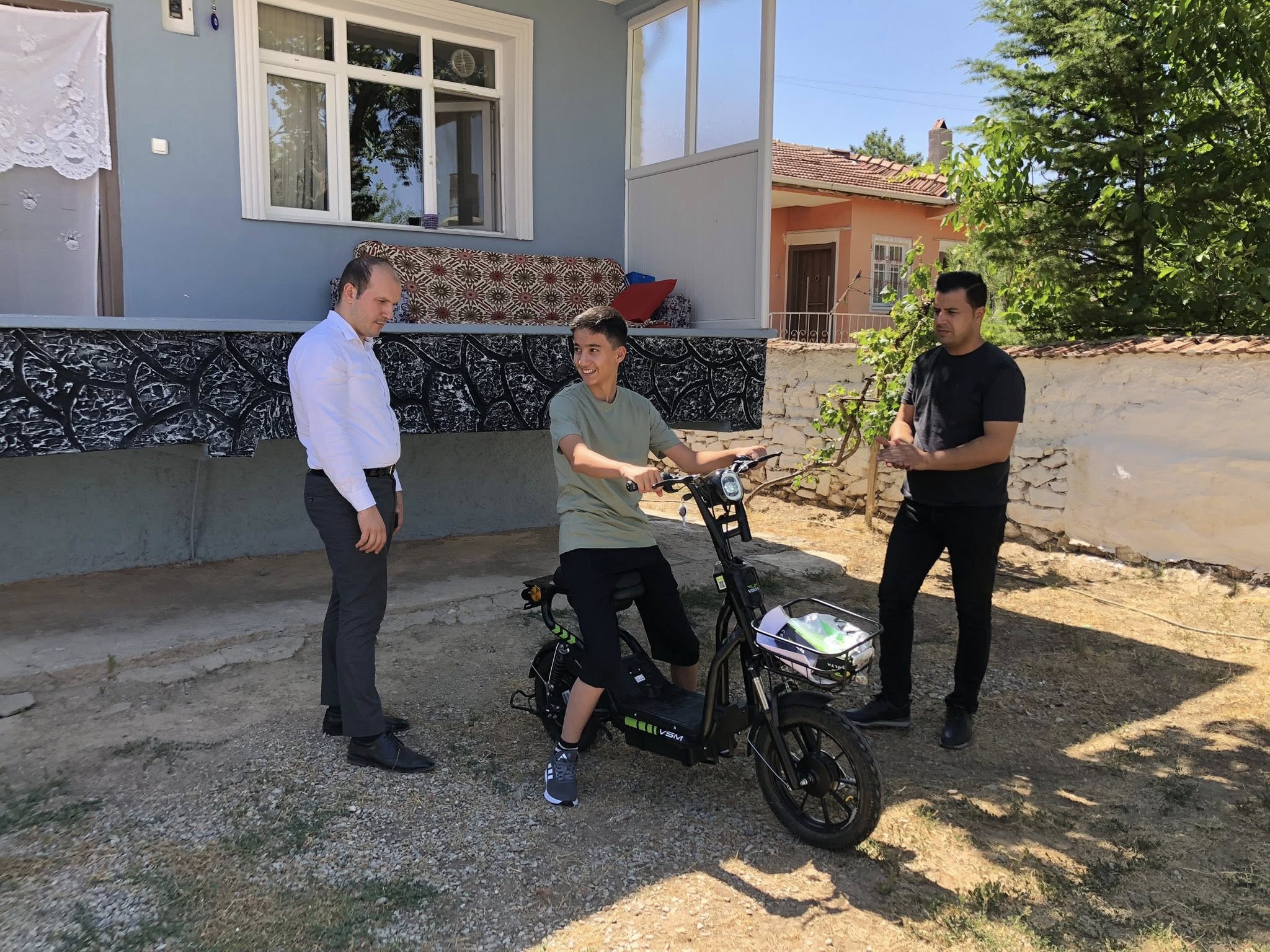 Bayram, Özel Gününde Yalnız Bırakmadı3