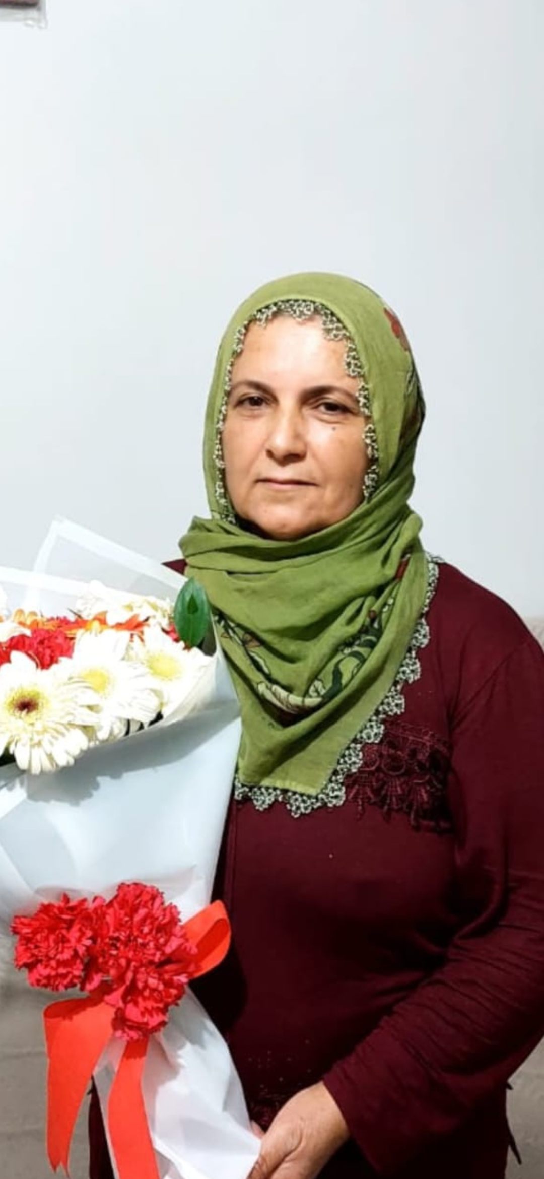 Güler Uçar Çayırcı