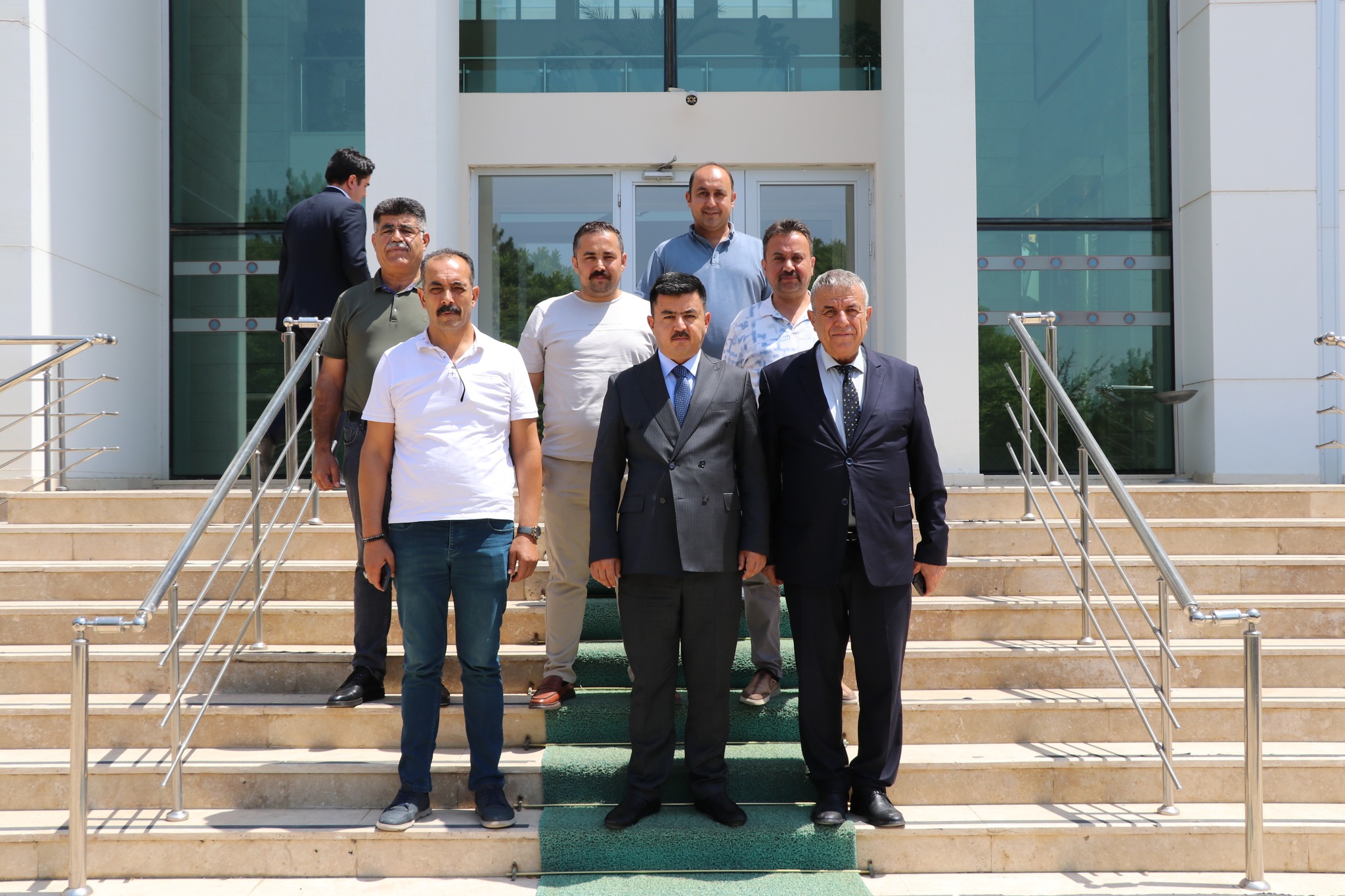 Kırşehir Esnafı Kurumların Kapısını Araladı