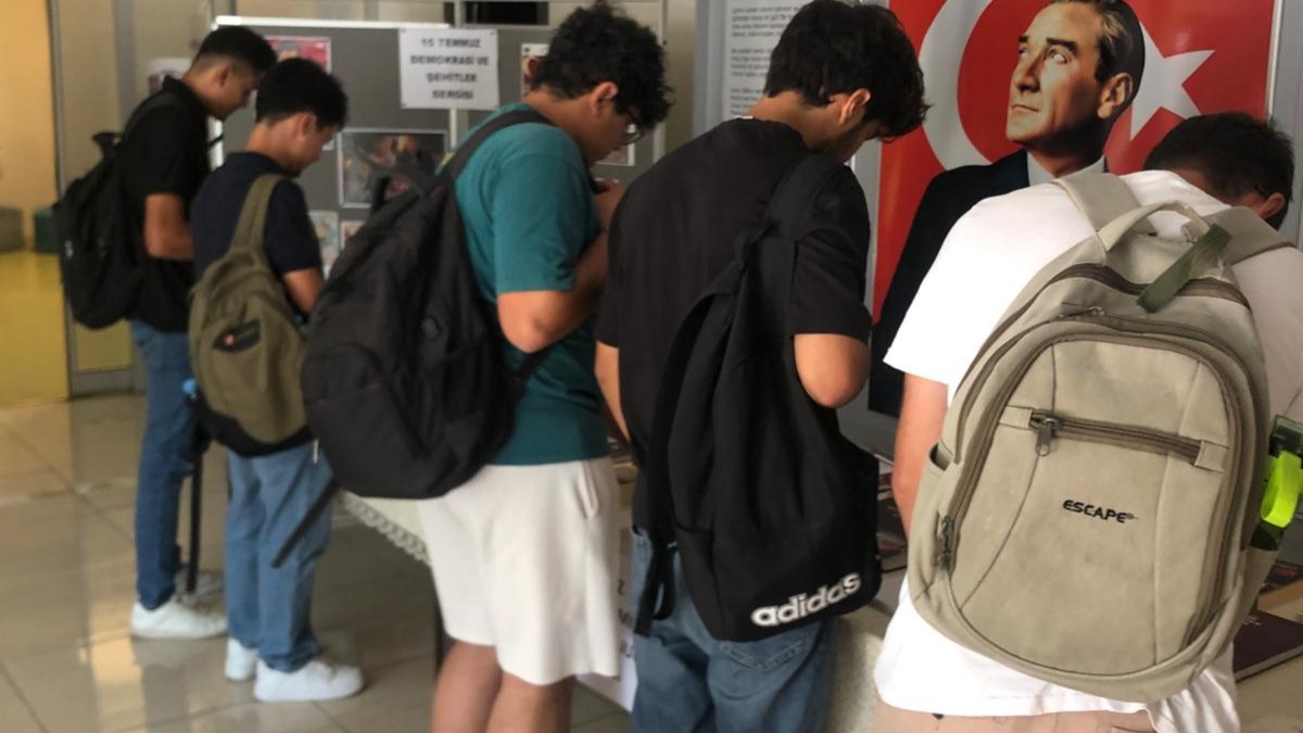 Kırşehir’de 15 Temmuz’a Özel Kitap Ve Resim Sergisi1