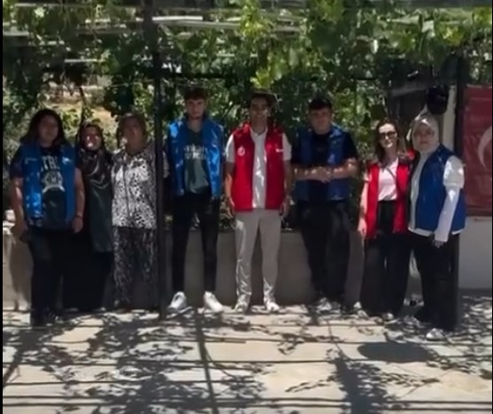 Kırşehir’de Gençler Tarlaya Indi (6)