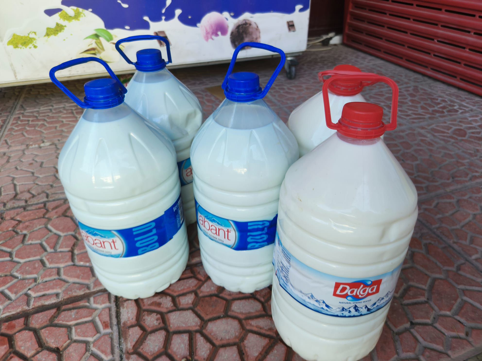 Kırşehir'de Köy Sütü Tahtını Kurdu!