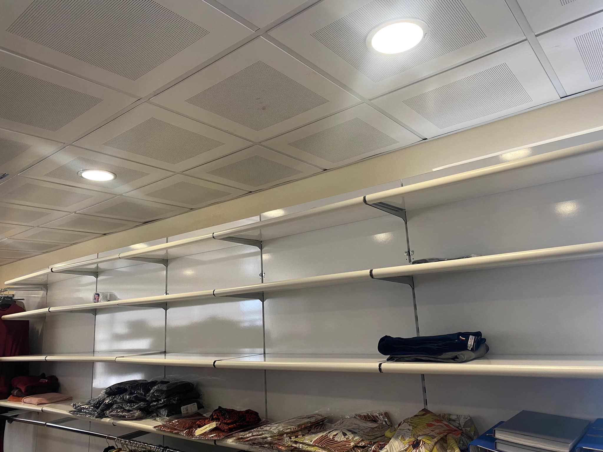 Kızılay Butiği Rafları Boşaldı 1