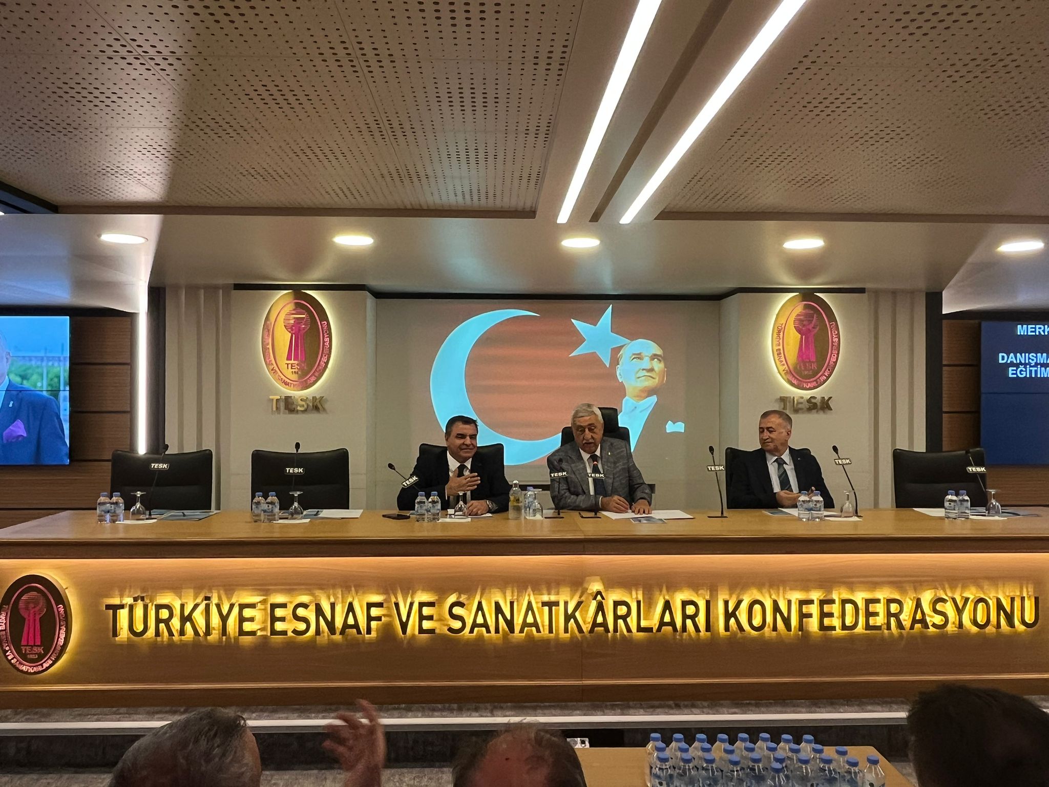 Öztürk, Tesk Zirvesinde Ahi Esnafının Taleplerini Sundu2