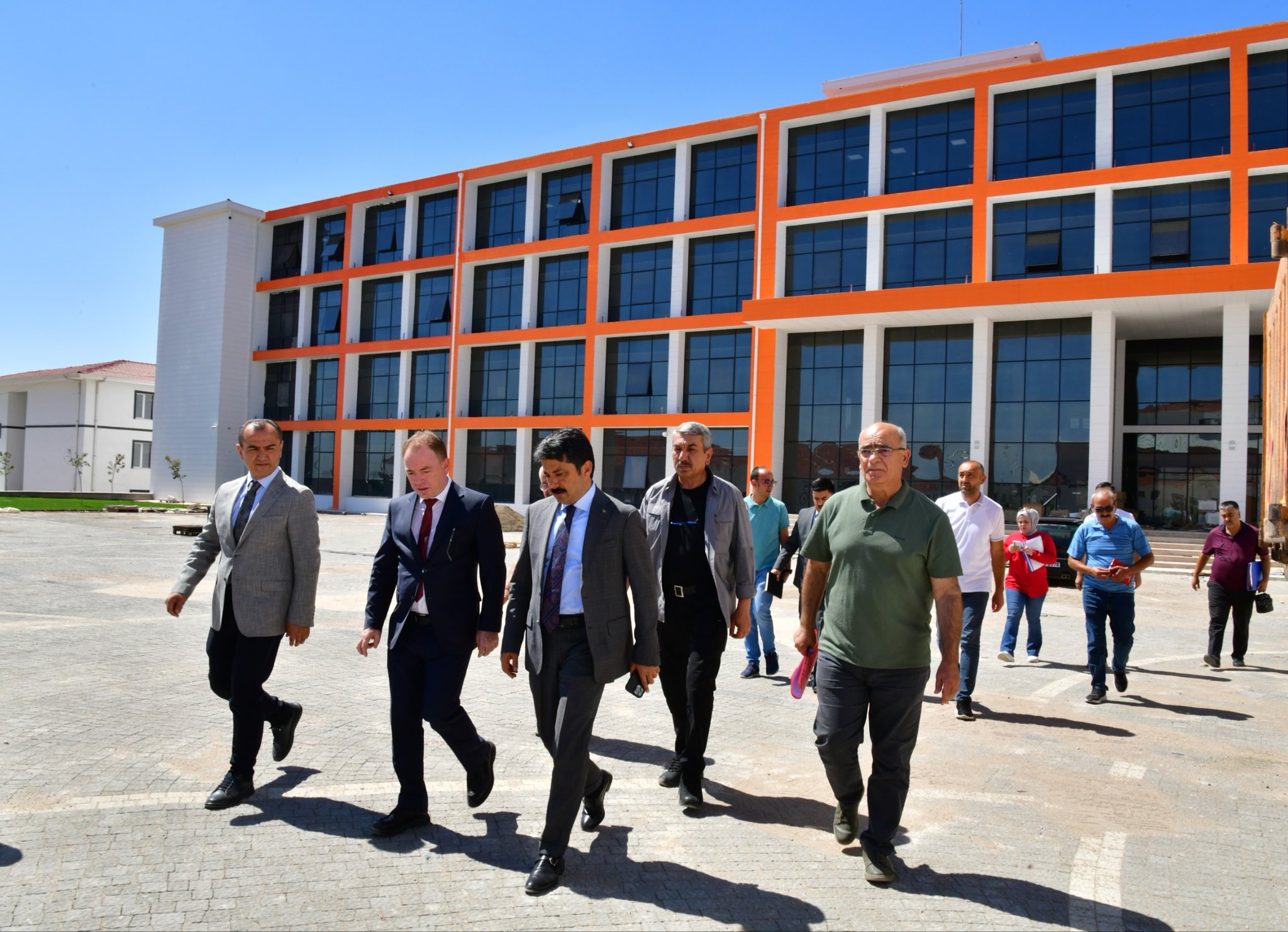 Vali Demiryürek, Yeni Ufuklar Açacak Projeleri Inceledi