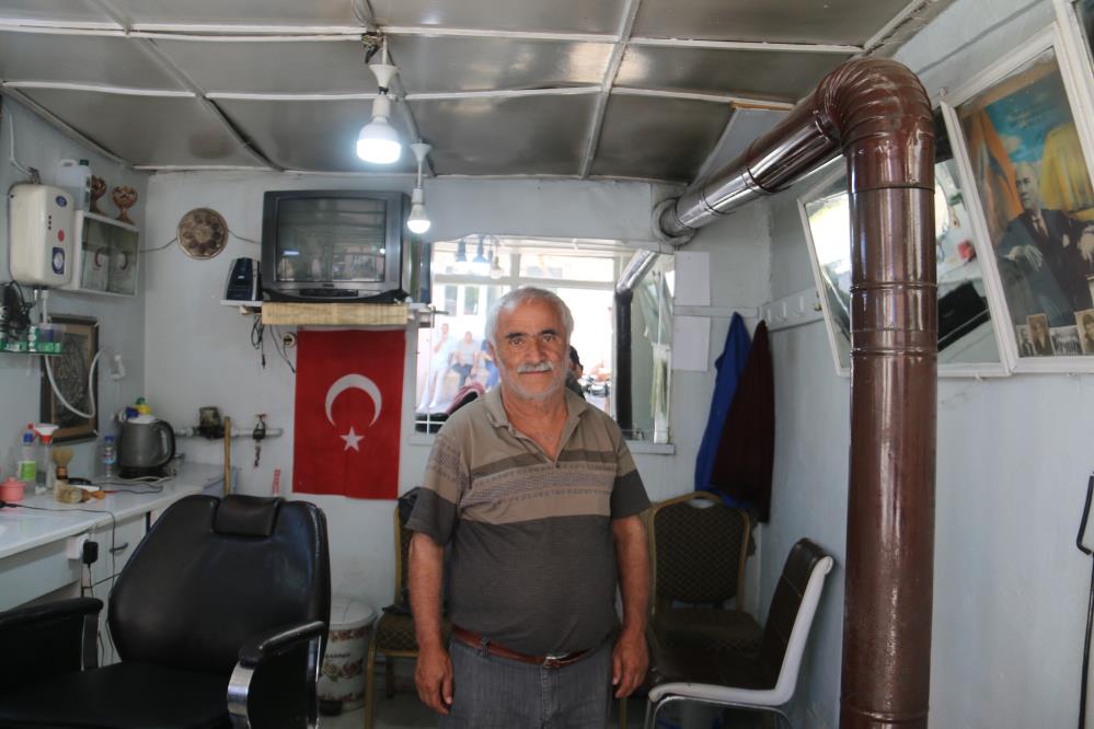 35 Yıldır Kerpiç Dükkanda Mesleğini Sürdürüyor2