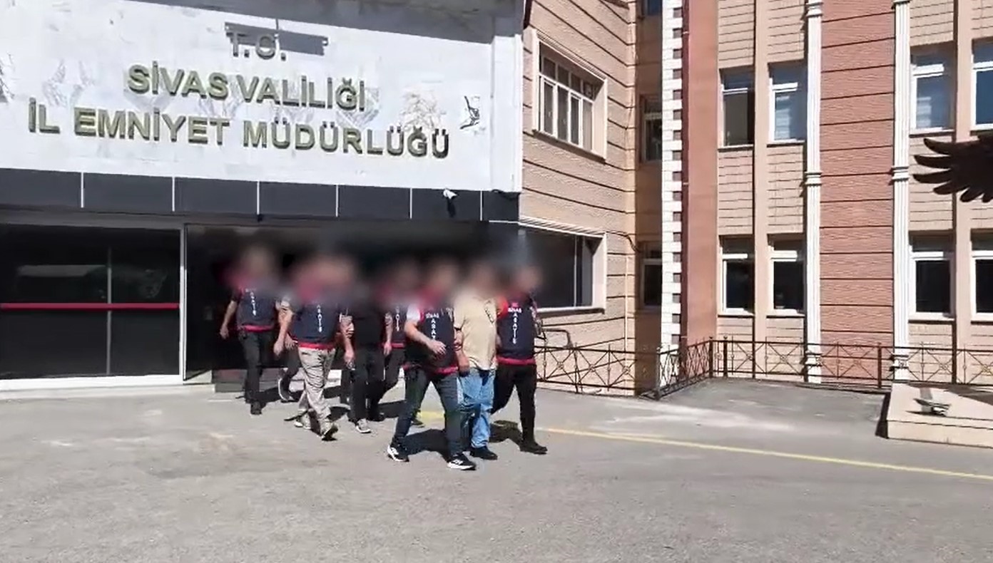 6 Ilde Milyonlarca Lira Dolandıran Zanlı Yakalandı